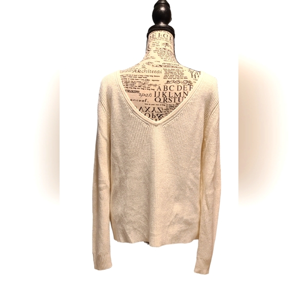 Banana Republic Sweater Ivory - Picture 2 of 6
